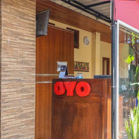 Hotel Oyo 2581 Ketut Smile Denpasar Exterior foto